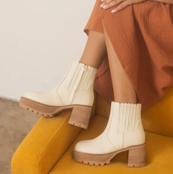 Oasis Society Aubrey Platform Vegan Leather Paneled Zip Boots Cream 7 - Picture 1 of 14